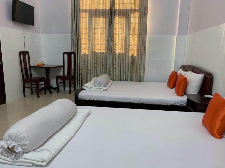 Khach San Tu Anh Hotel Ха Тени Екстериор снимка