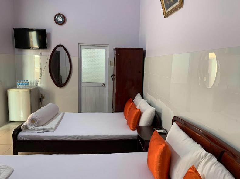Khach San Tu Anh Hotel Ха Тени Екстериор снимка