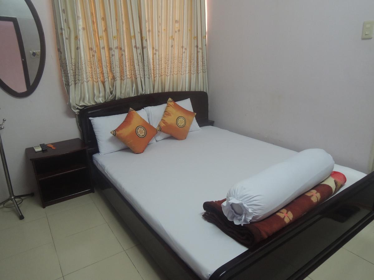 Khach San Tu Anh Hotel Ха Тени Екстериор снимка